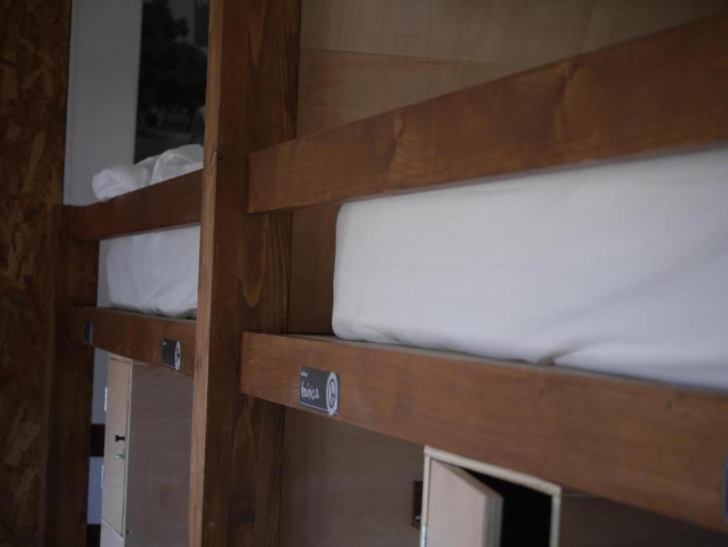 Hostel & Surfcamp 55 Ericeira Bagian luar foto