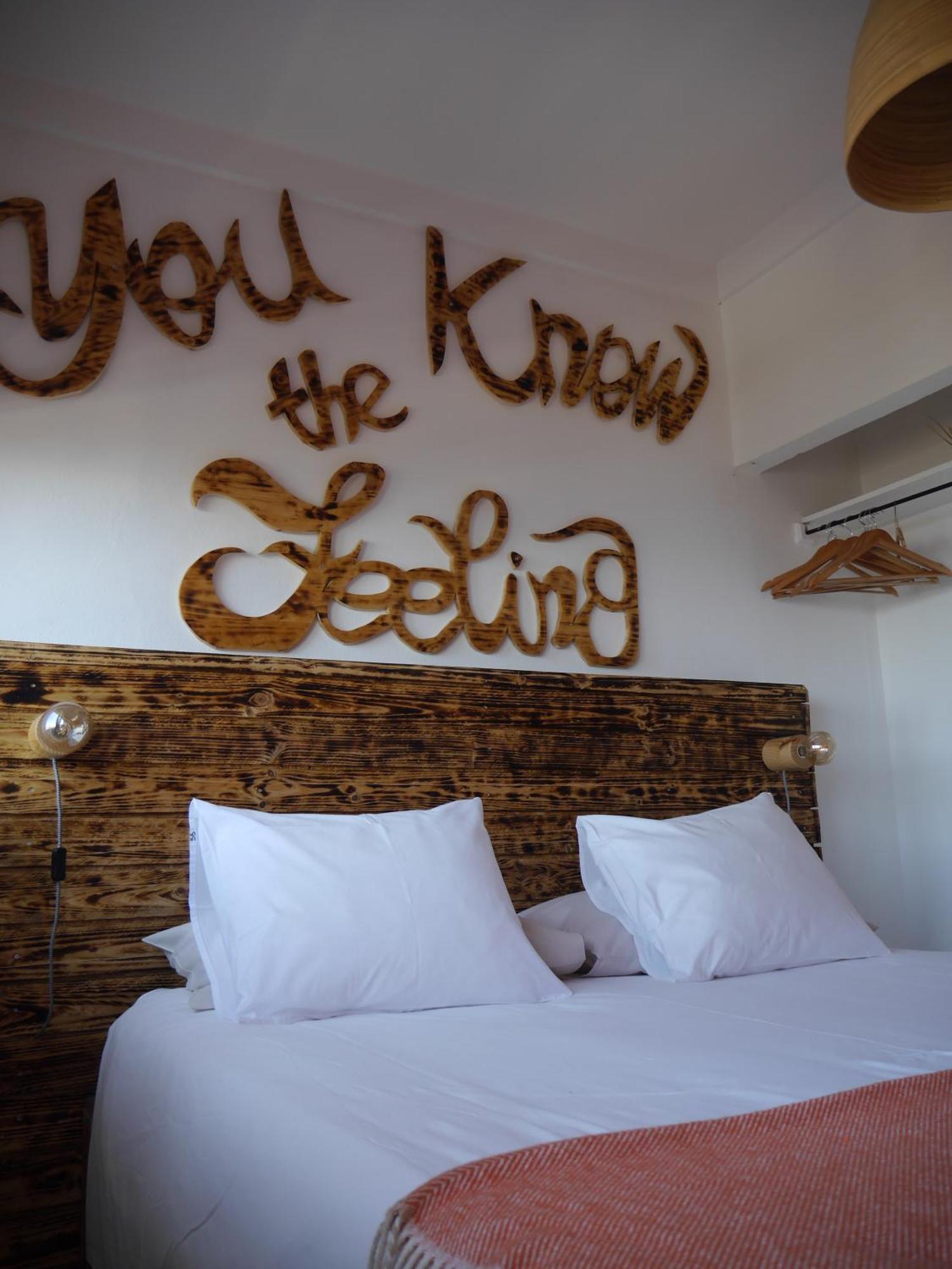 Hostel & Surfcamp 55 Ericeira Ruang foto