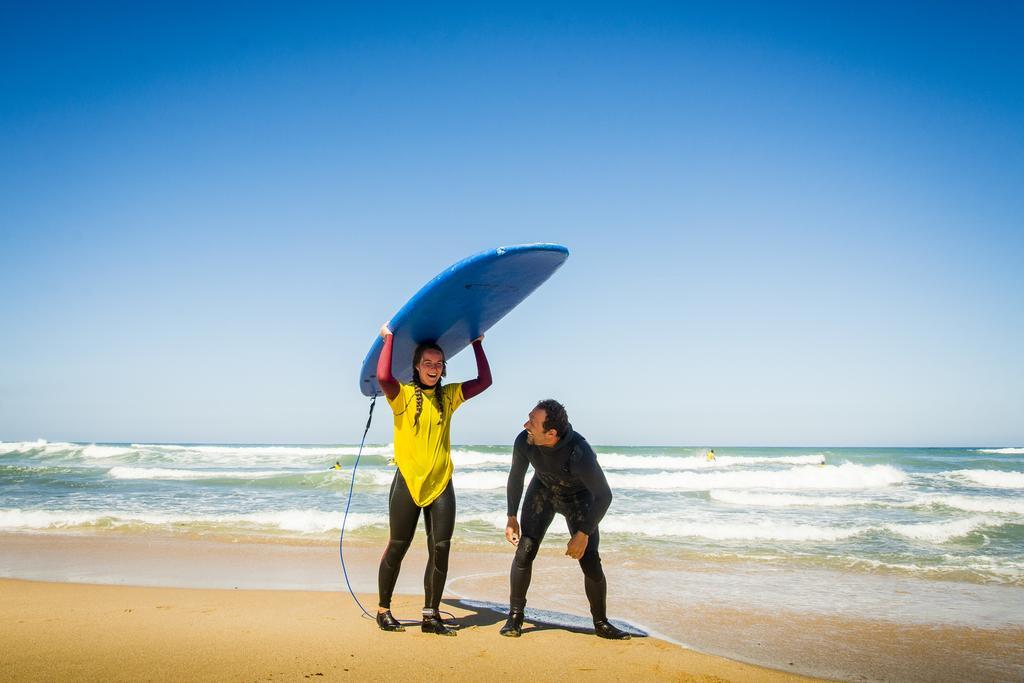 Hostel & Surfcamp 55 Ericeira Bagian luar foto