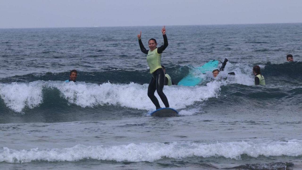 Hostel & Surfcamp 55 Ericeira Bagian luar foto