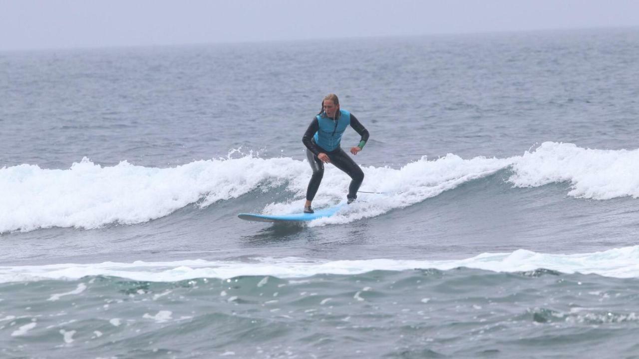 Hostel & Surfcamp 55 Ericeira Bagian luar foto